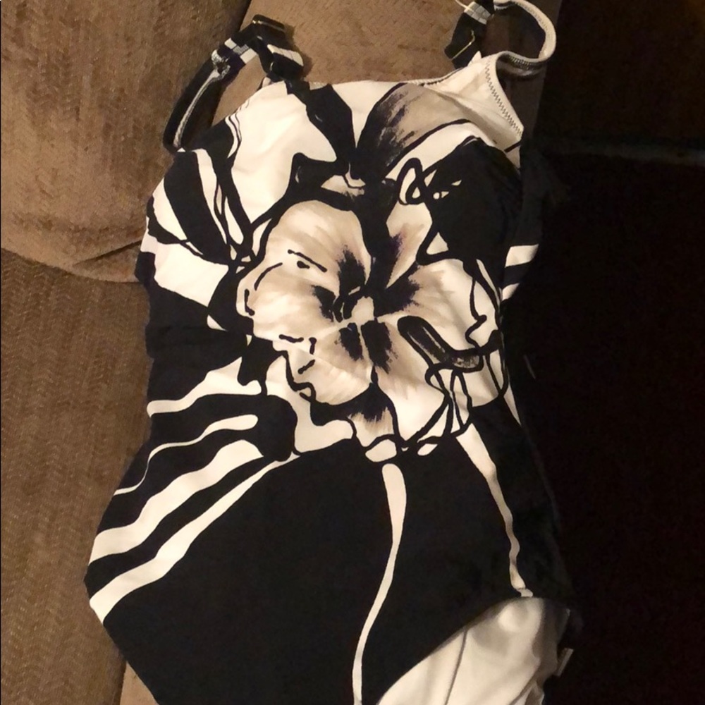 Gottex Swimsuit (ESSENTIALS)